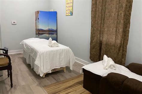 Intimate massage Escort Oscadnica